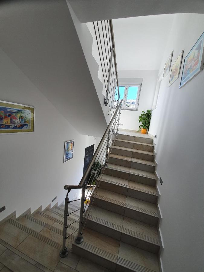 Apartment Villa Franci Паг Экстерьер фото